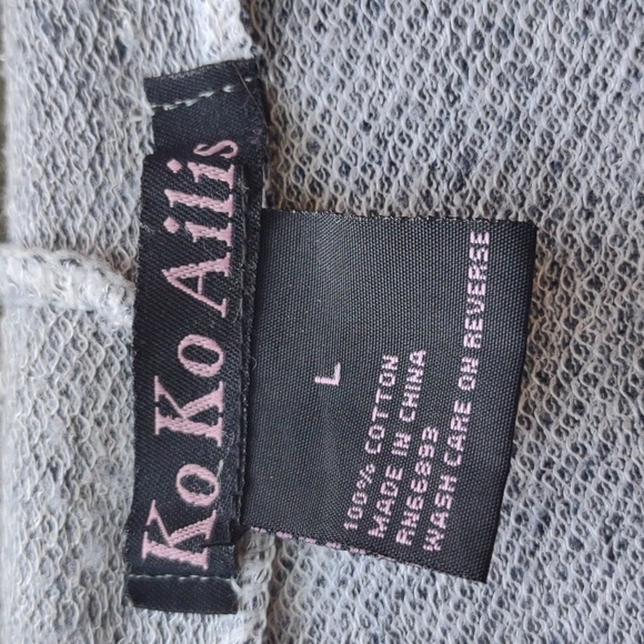 Ladies New York,  NY long sleeved shirt - Picture 4 of 9